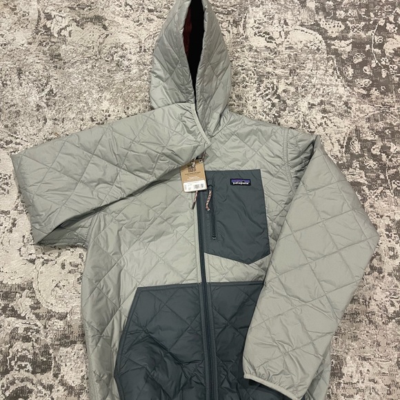 **NWT** Patagonia Quilted Hooded Jacket - Sleet Green - Picture 2 of 5